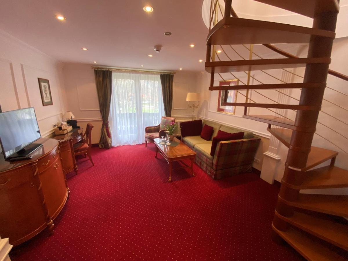 Alpenhof Hotel ไบริชเซลล์ ภายนอก รูปภาพ