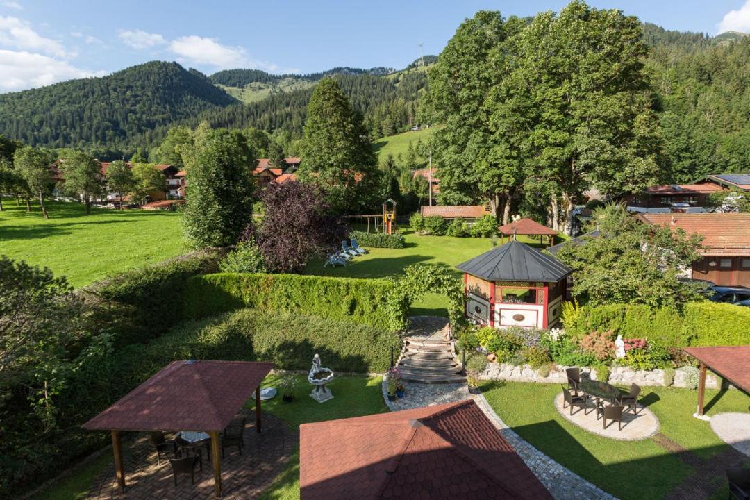 Alpenhof Hotel ไบริชเซลล์ ภายนอก รูปภาพ