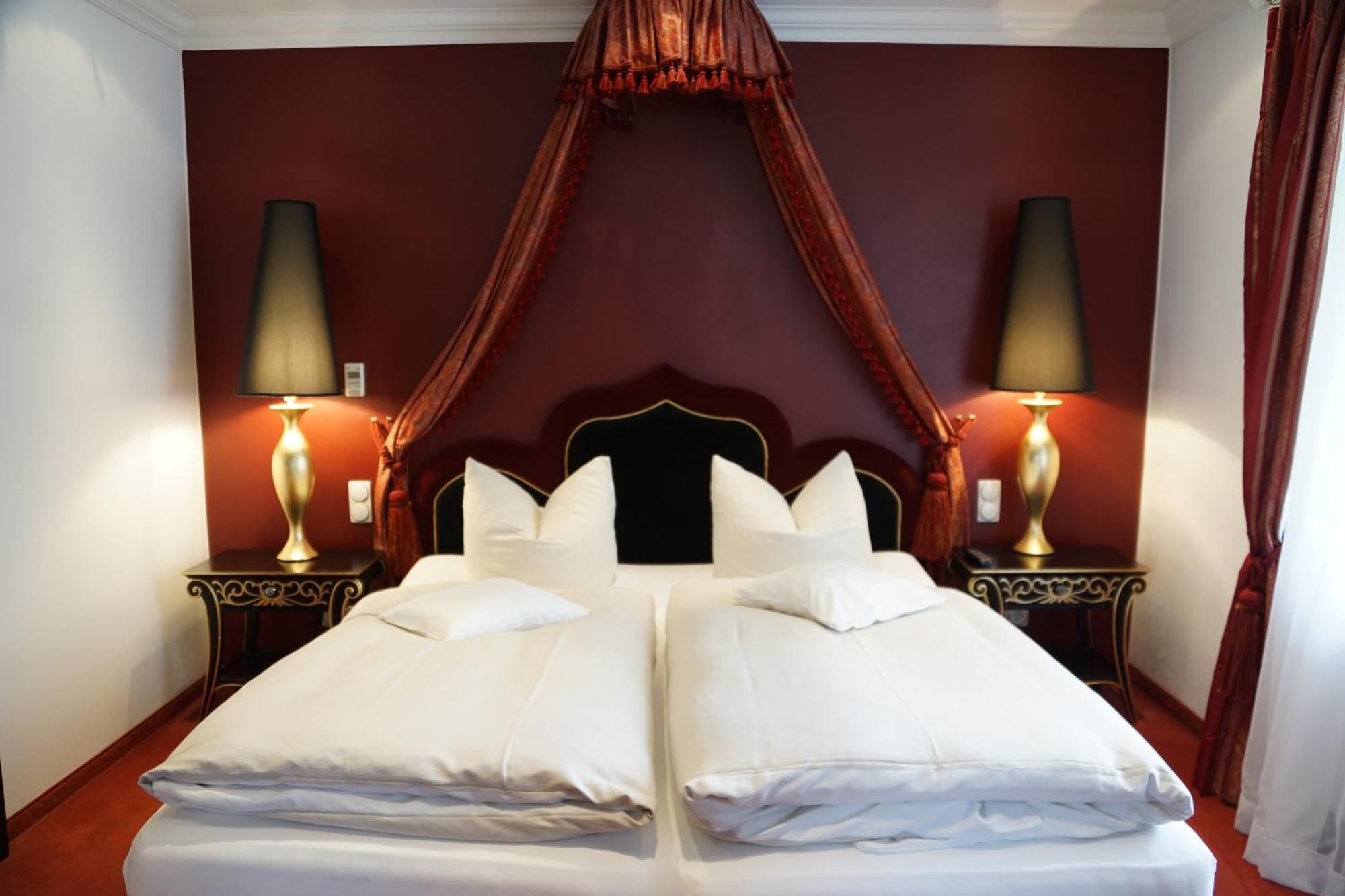 Alpenhof Hotel ไบริชเซลล์ ภายนอก รูปภาพ