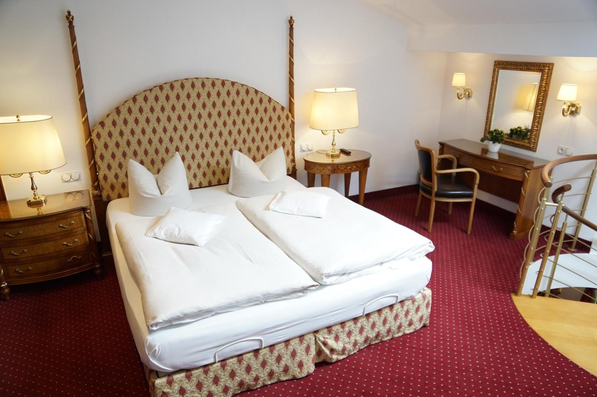 Alpenhof Hotel ไบริชเซลล์ ภายนอก รูปภาพ