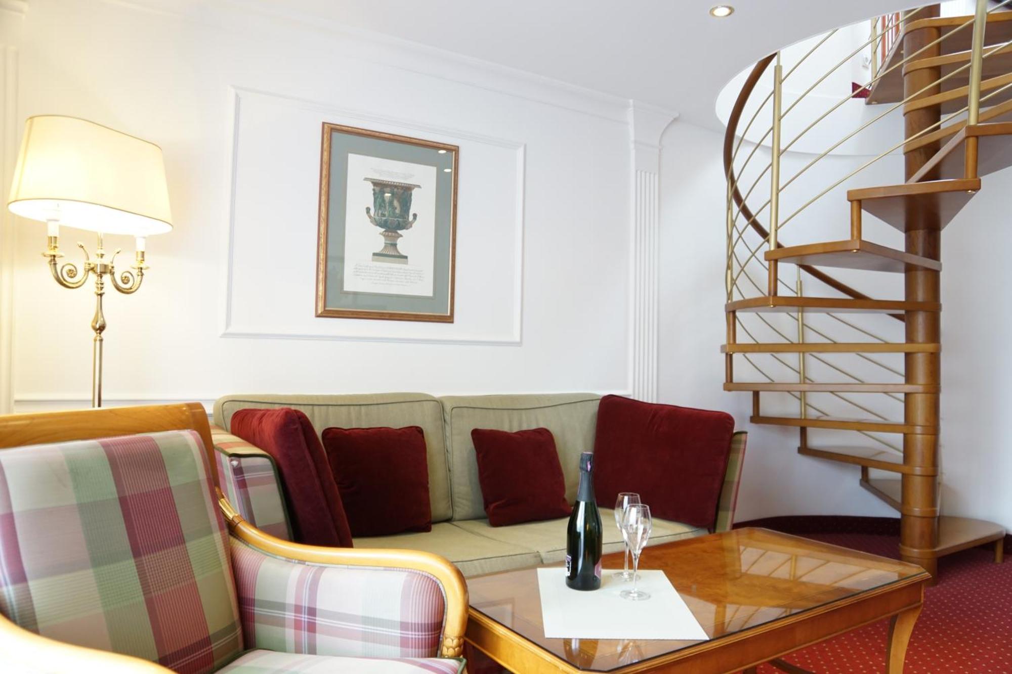 Alpenhof Hotel ไบริชเซลล์ ภายนอก รูปภาพ